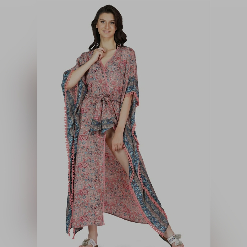 NWT Colorful Paisley Kimono